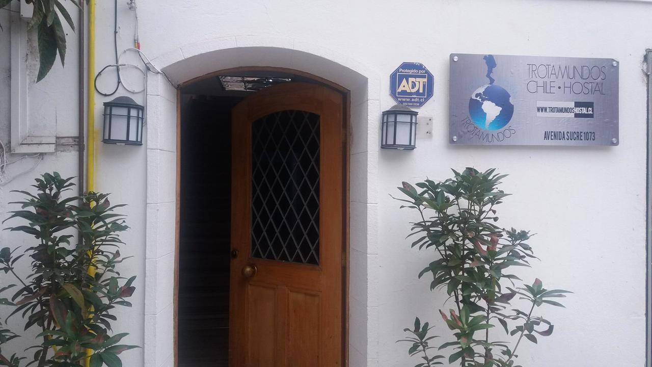 Trotamundos Hostal 산티아고 외부 사진